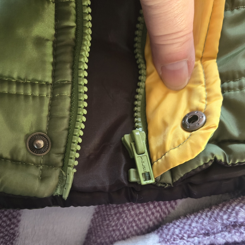 Boyz Wear, Green/Yellow Kids Puffer Vest-Size 2T EUC - Picture 2 of 7